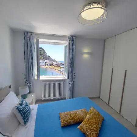 Casa Micuccio Seaside بيت للعطل