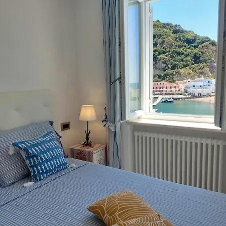 Casa Micuccio Seaside Sant'Angelo (Isola d'Ischia)